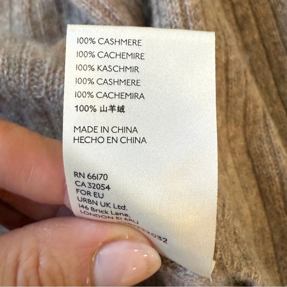 Free People V Neck 100% Cashmere Elias Sweater - Picture 4 of 4